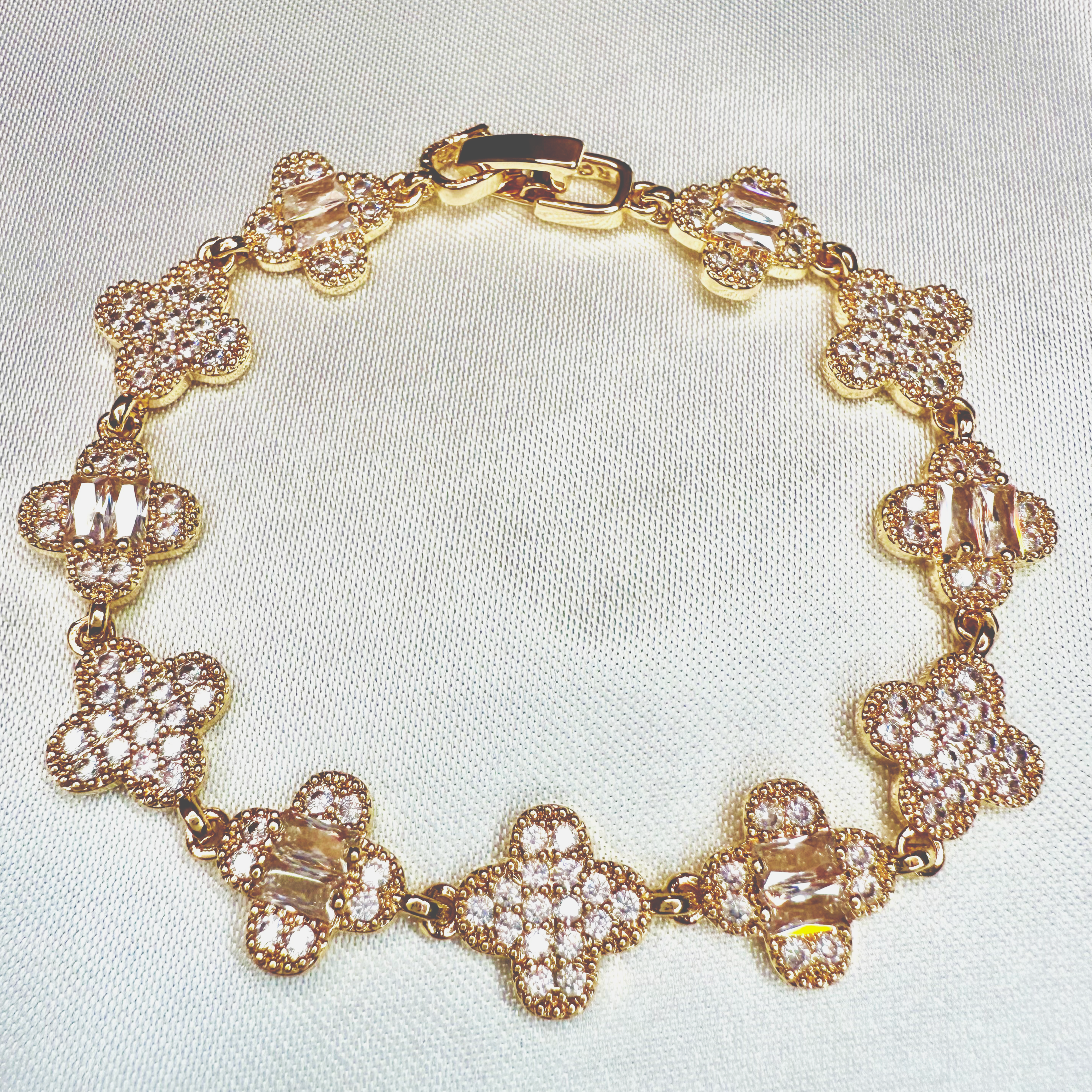 chantal bracelet up